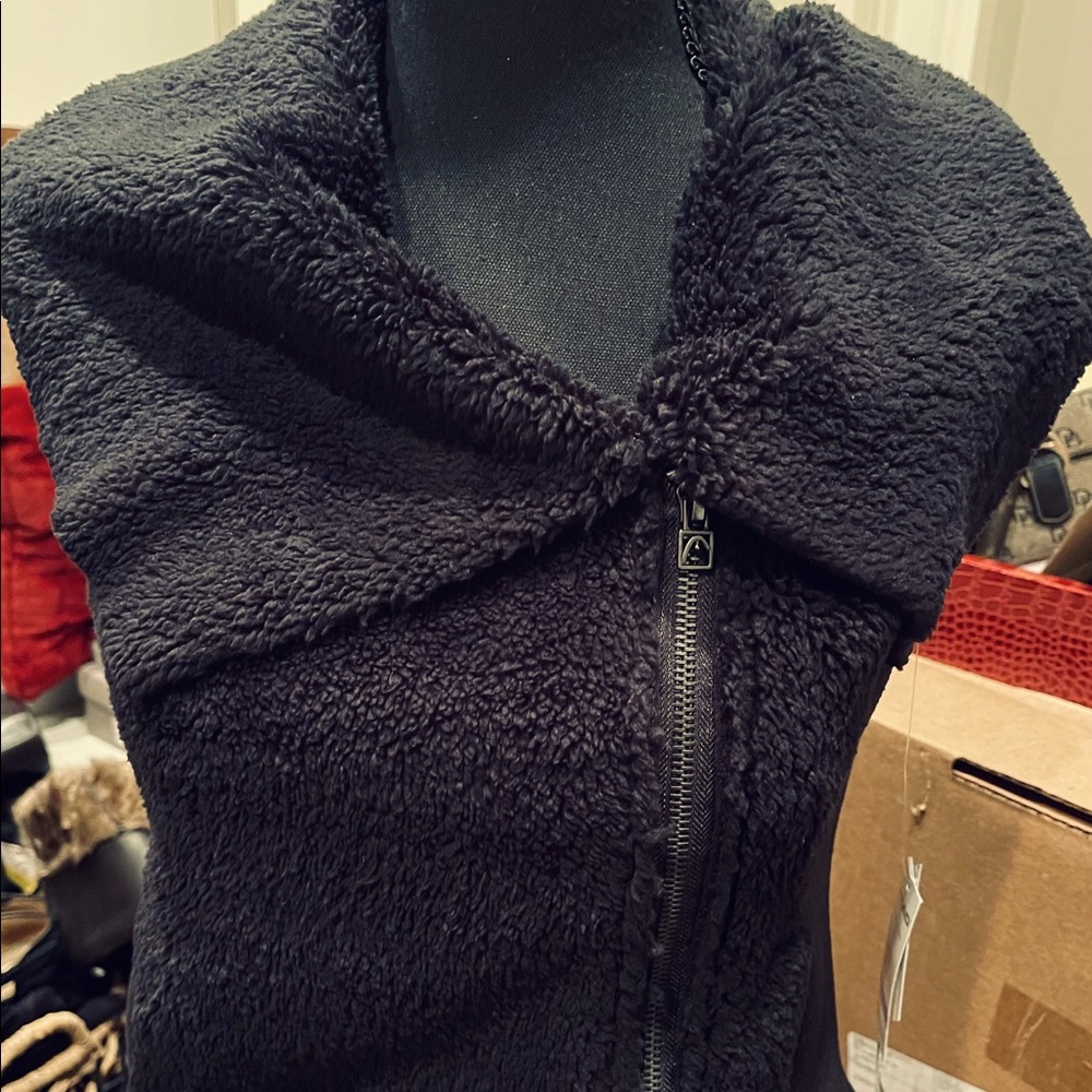 Head Brand Fleece Zip up vest